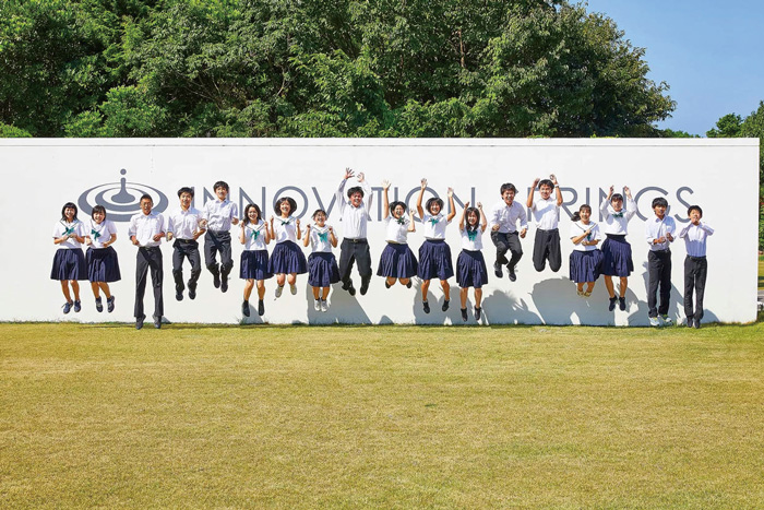 【和歌山県立神島高等学校】地域の特産物を使った商品開発や販売、学生と地域を繋ぐ取り組みを行なっている和歌山県立神島高校の“神島屋”