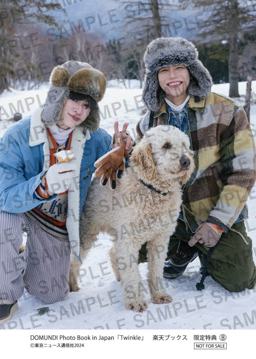 タイの人気俳優集団・DOMUNDIが日本初の公式写真集を発売！ 初めて尽くしの北海道＆東京散策を満喫するハッピーな様子を収めた永久保存版“旅アルバム”！