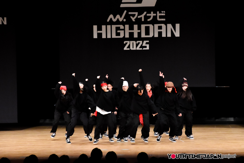 大阪府立豊島高校「N.Iz.F」がSMALL部門で演技を披露！＜マイナビHIGH SCHOOL DANCE COMPETITION 2025 WEST vol.2＞