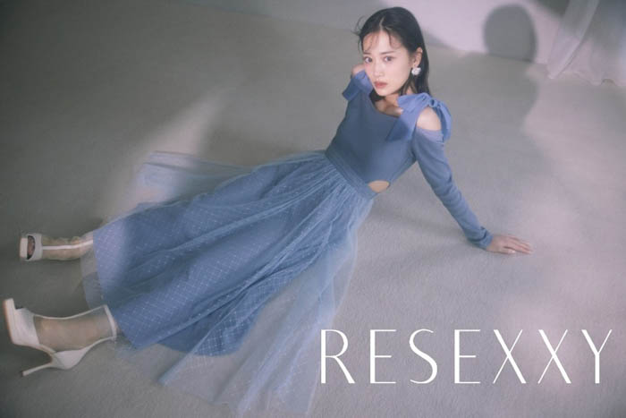 RESEXXYのイメージモデルを務める山下美月がセンシュアルに着こなす2025SPRING新ビジュアルが2月6日に公開！